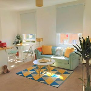Julian Apartment Center Of London